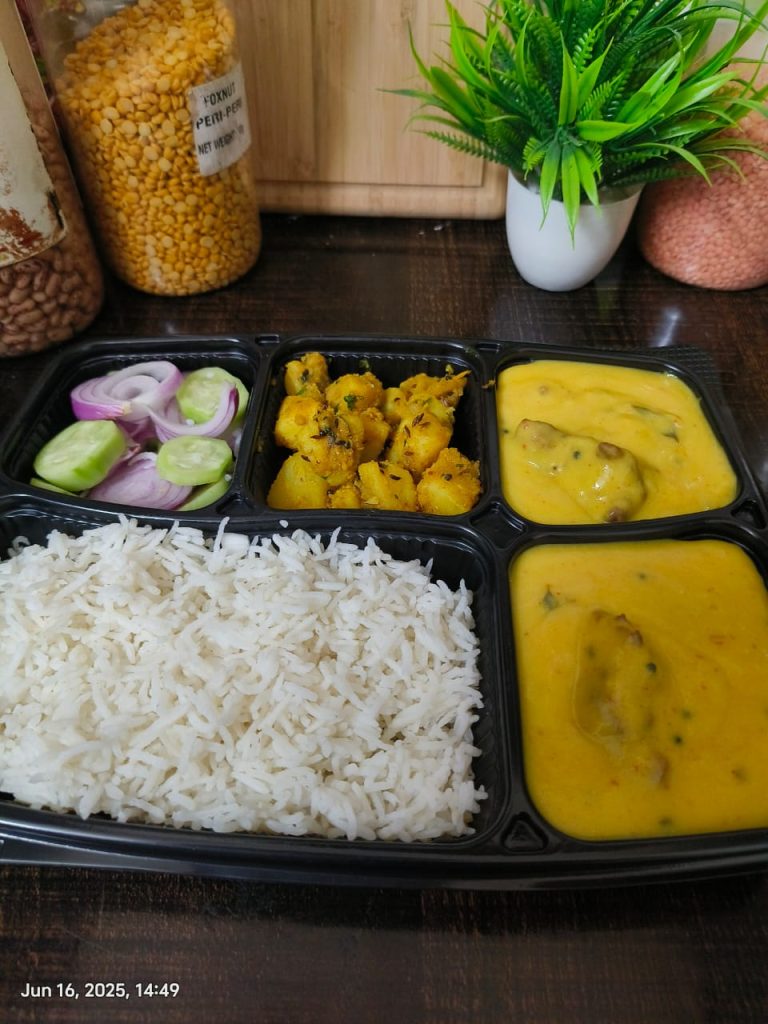 Kadhi Chawal 
affordable tiffin service in delhi